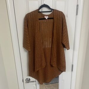 NWOT - LulaRoe Lindsay Kimono (S)